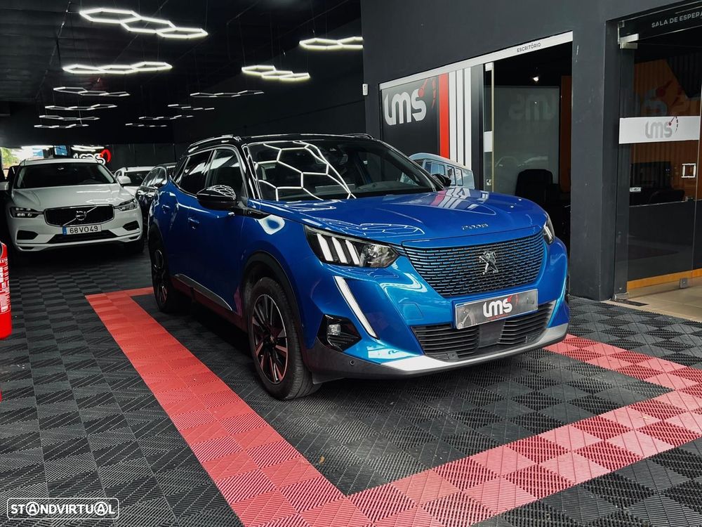 Peugeot e-2008 50 kWh GT - 5