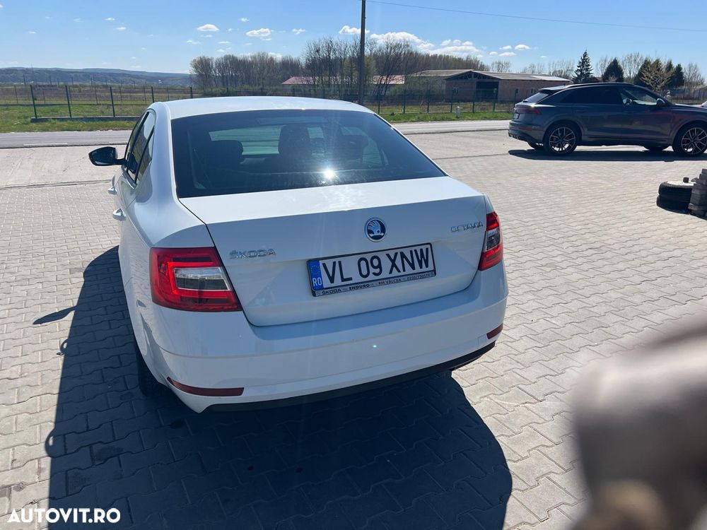 Skoda Octavia 1.4 TSI AMBITION DSG - 2