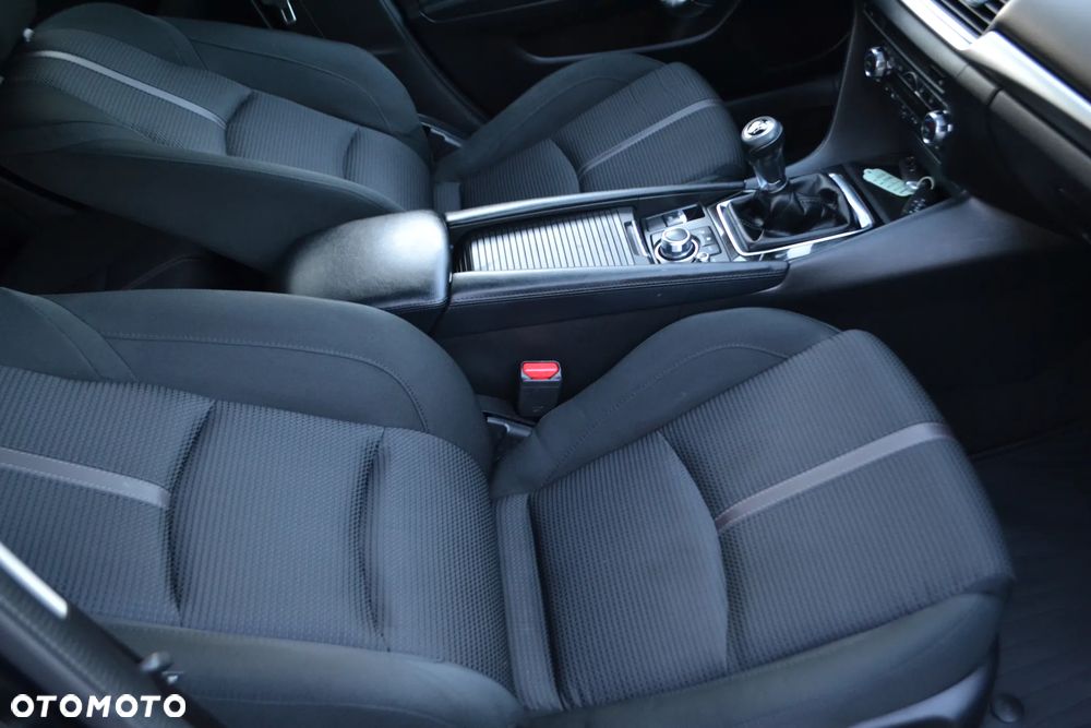Mazda 3 - 16