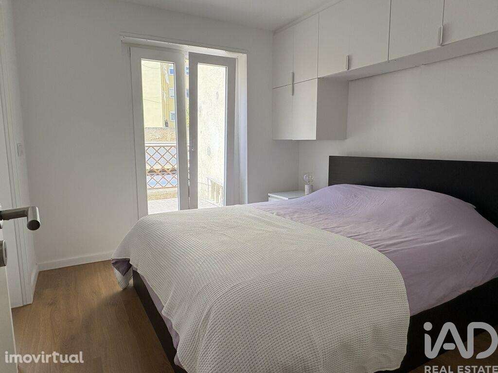 Apartamento T2 em Campo de Ourique de 96,00 m2 - Grande imagem: 4/19