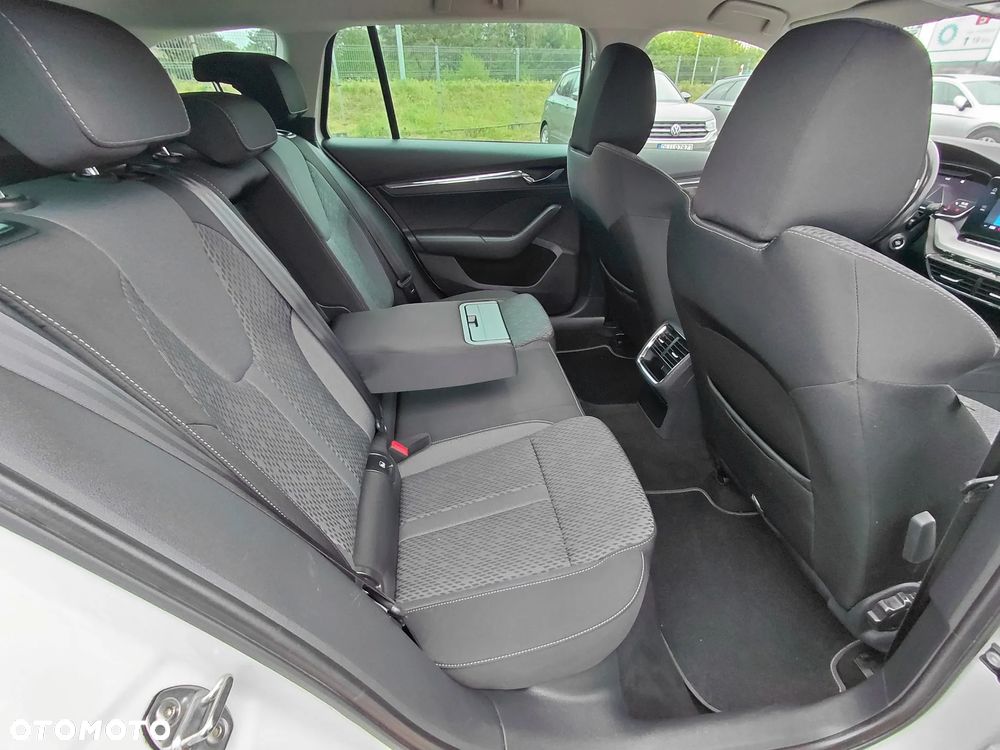 Skoda Octavia 2.0 TDI SCR Style DSG - 15