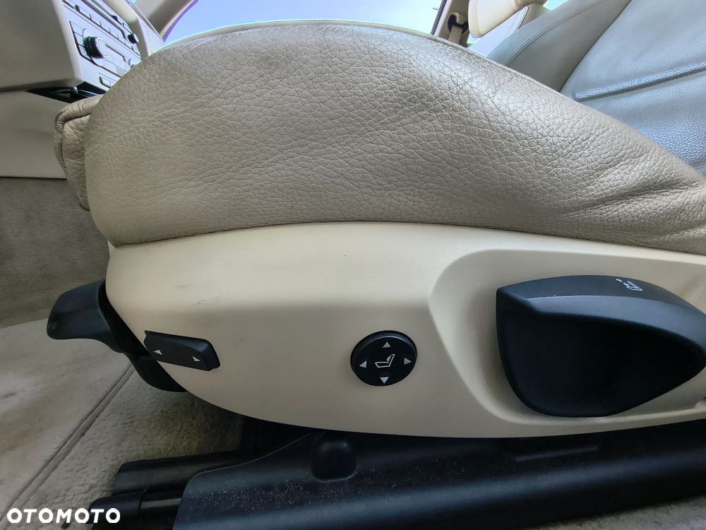 BMW Seria 3 320i - 26
