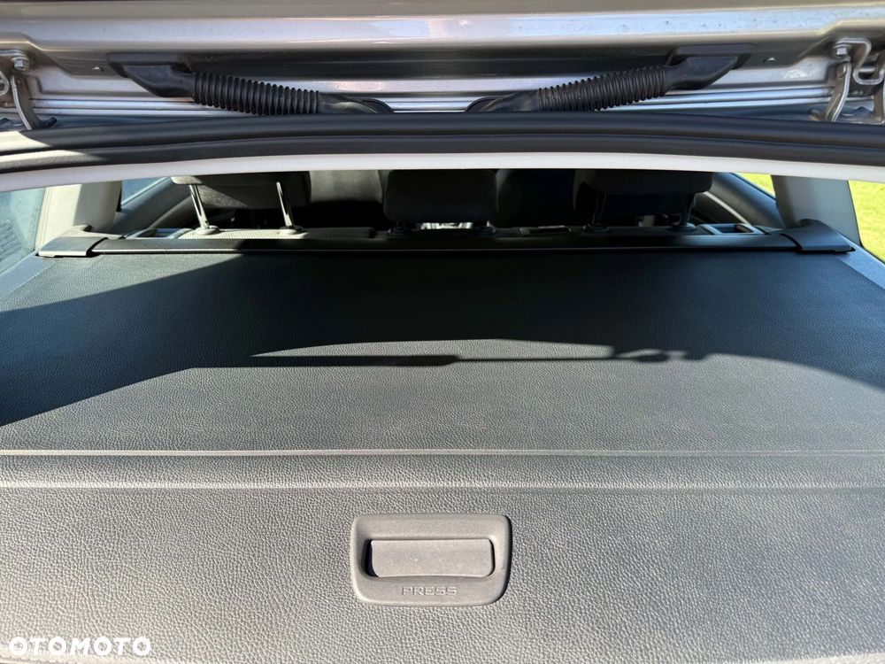 Volkswagen Golf - 30