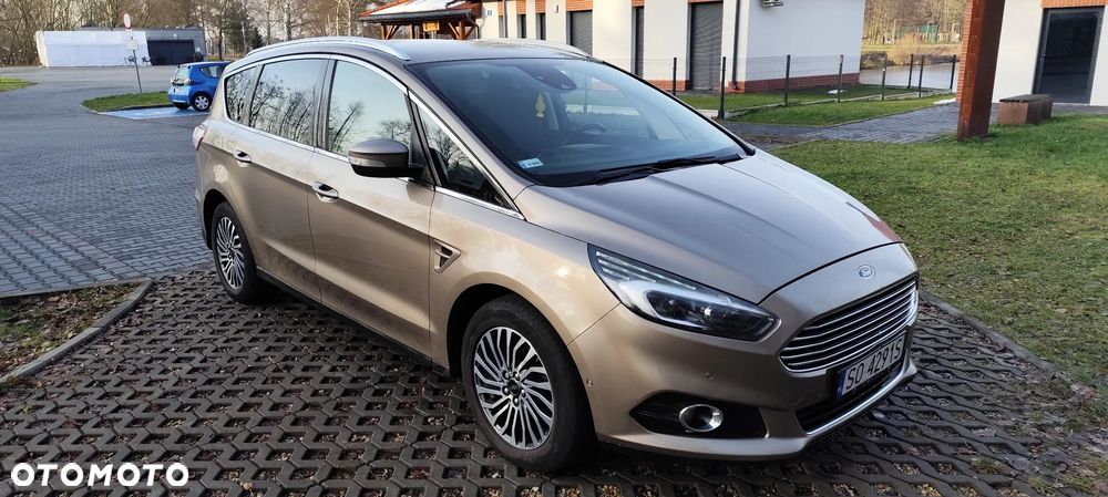 Ford S-Max 2.0 EcoBlue Titanium - 1