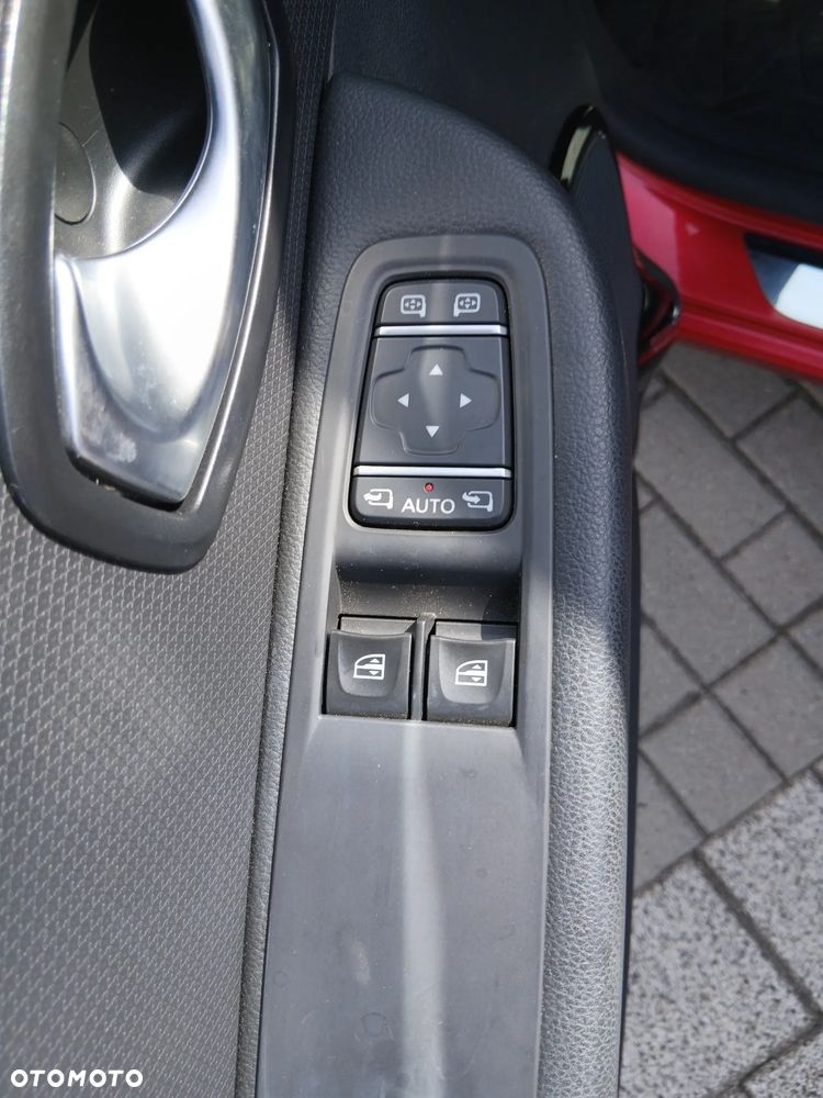 Renault Clio 0.9 TCe Limited - 9