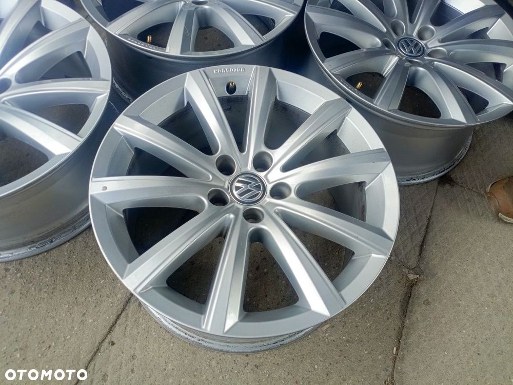 Felgi aluminiowe VW skoda seat cupra 5x112 et25 8jx18 - 2