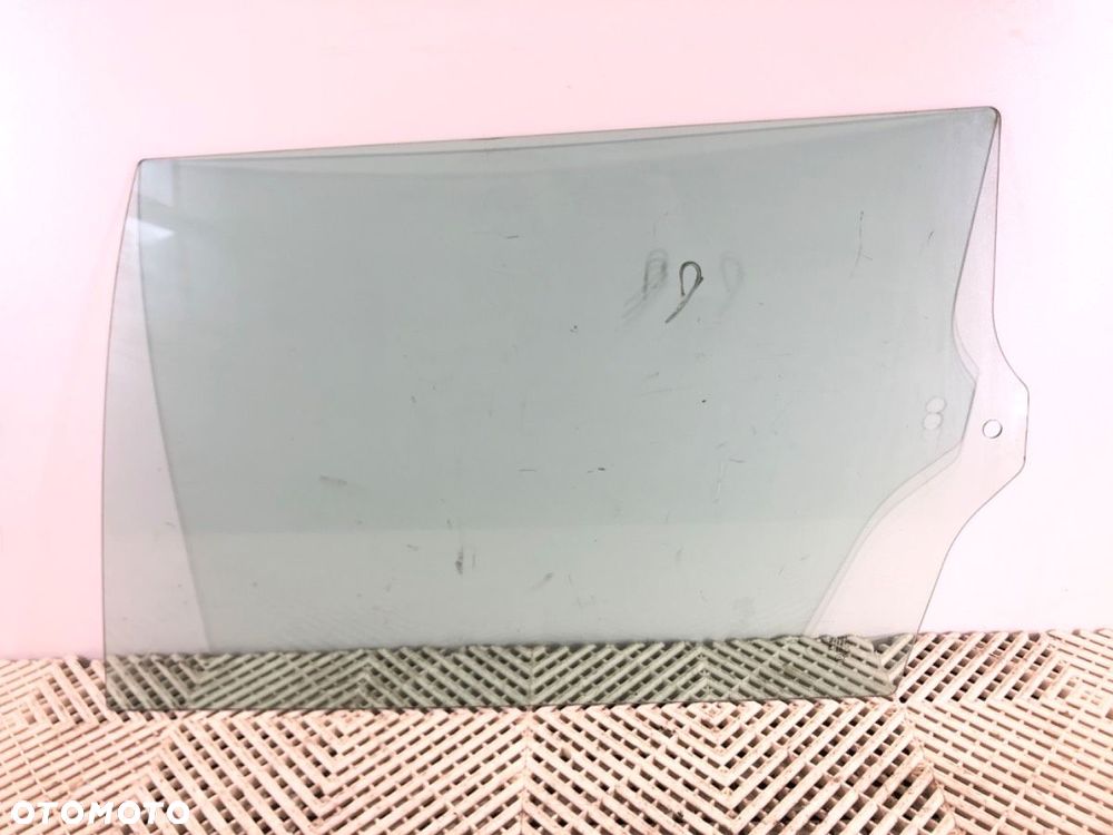 SZYBA PRAWY TYŁ  MAN TGE Autobus 2017 - 2022 2.0 TDI 130 kW [177 KM] olej napędowy 2017 - 2022 - 1