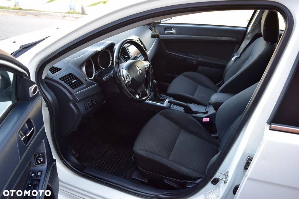 Mitsubishi Lancer 1.8 Instyle NAVI LPG - 6