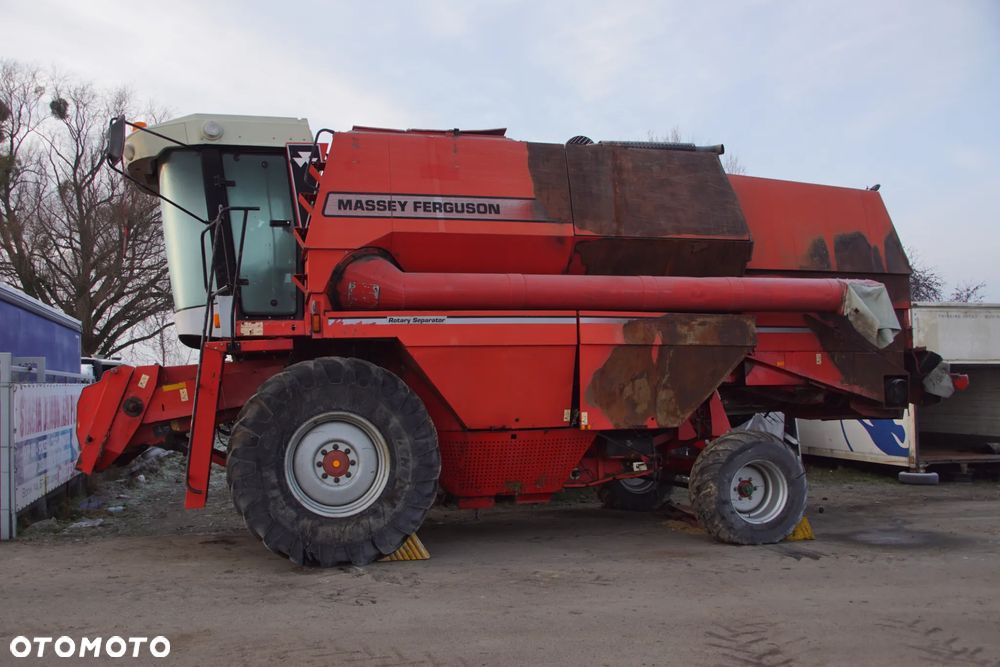 Kombajn na części - Massey Ferguson MF 36 7.6 220 KM 612 DSL 1997R Silnik Skrzynia Kabina Lampa Lusterko Schody Koło Deska Kokpit Sterownik Moduł Czujnik Kierownica Fotel - 4