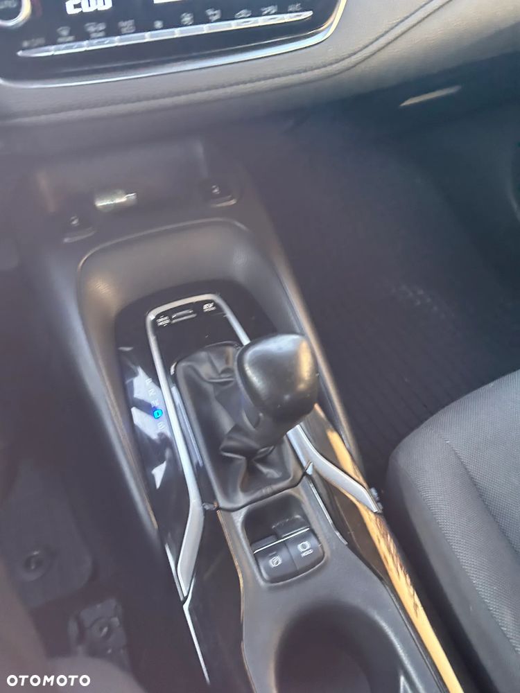 Toyota Corolla 1.8 Hybrid GPF Executive - 17