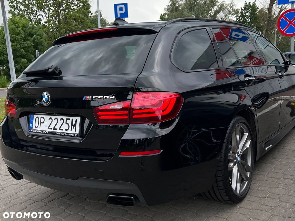 BMW Seria 5 M550d xDrive Sport-Aut - 4