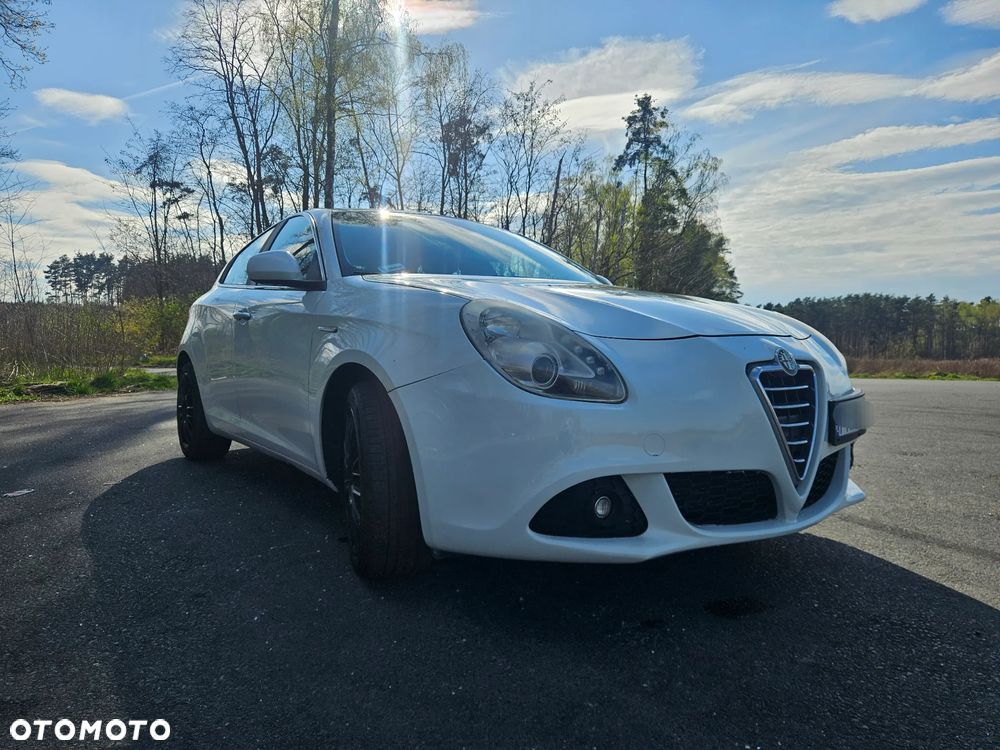 Alfa Romeo Giulietta 1.6 JTDM 16V - 2