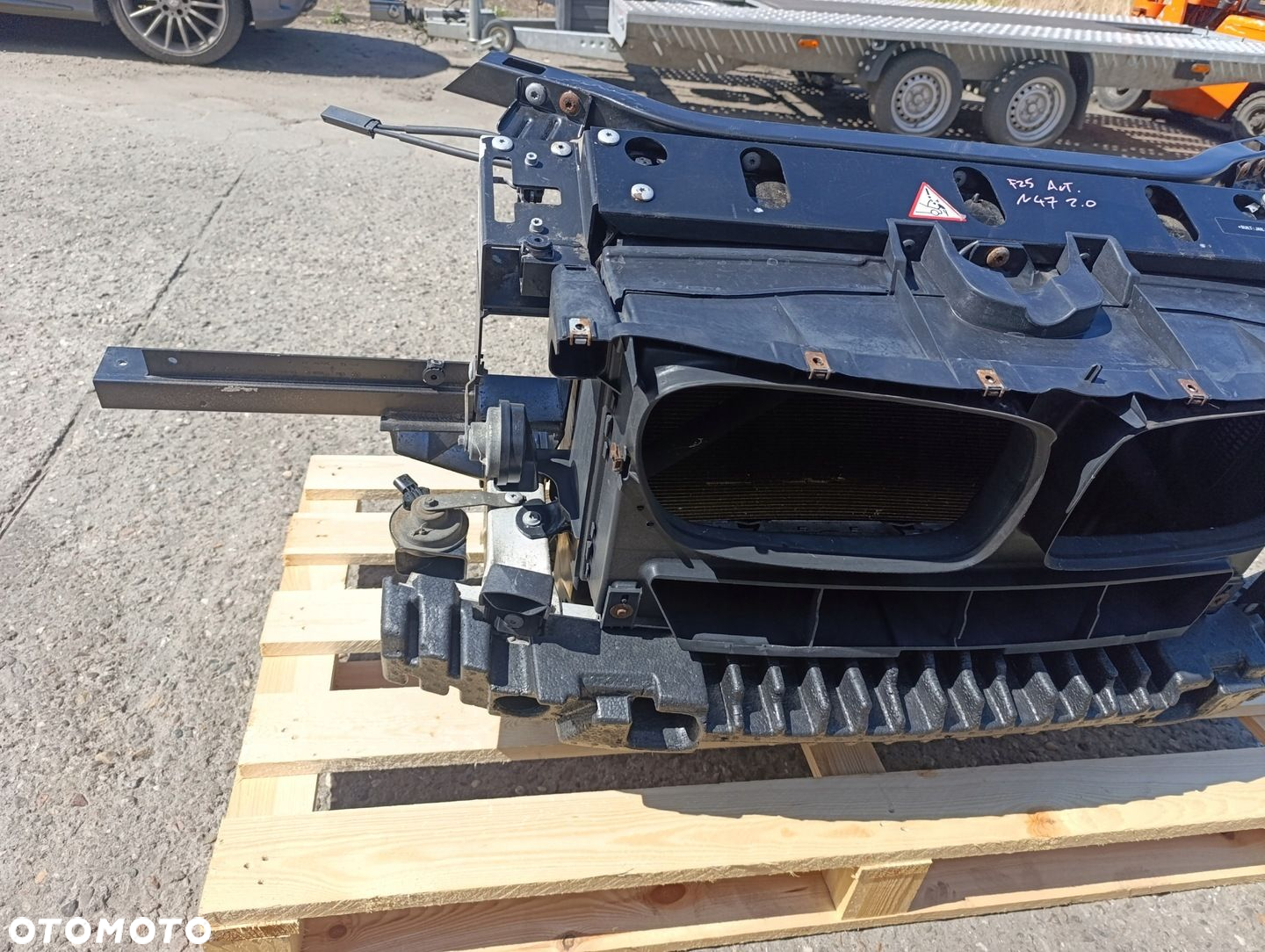 BMW F25 X3 PAS PRZEDNI CHŁODNICE 2.0D N47 AUTOMAT KOMPLETNY - 2