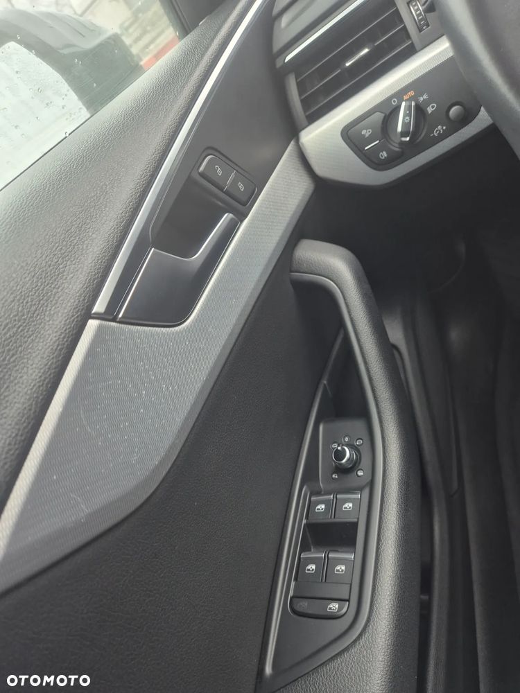 Audi A4 Avant 40 TFSI S tronic S line - 21