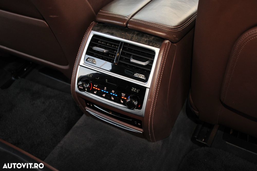BMW Seria 7 740Ld xDrive - 18