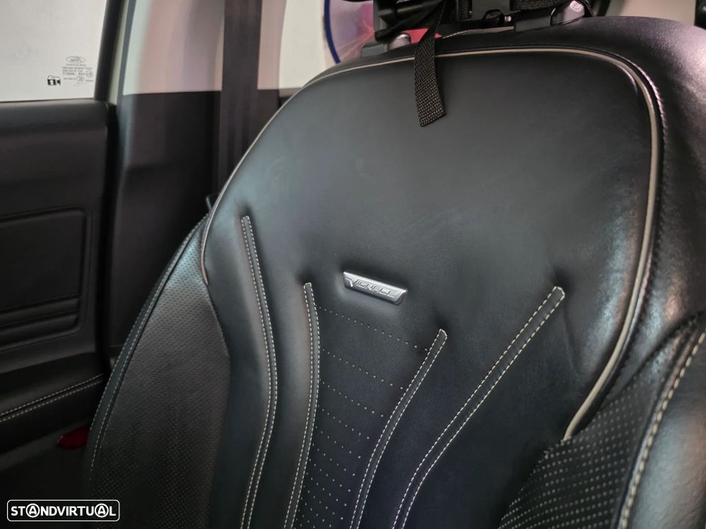 Ford Focus 1.5 TDCi ECOBlue Vignale - 36