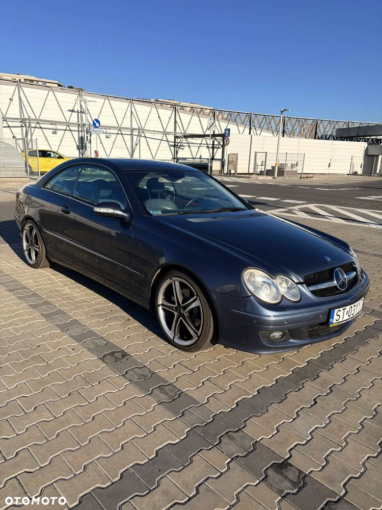 Mercedes-Benz CLK - 6