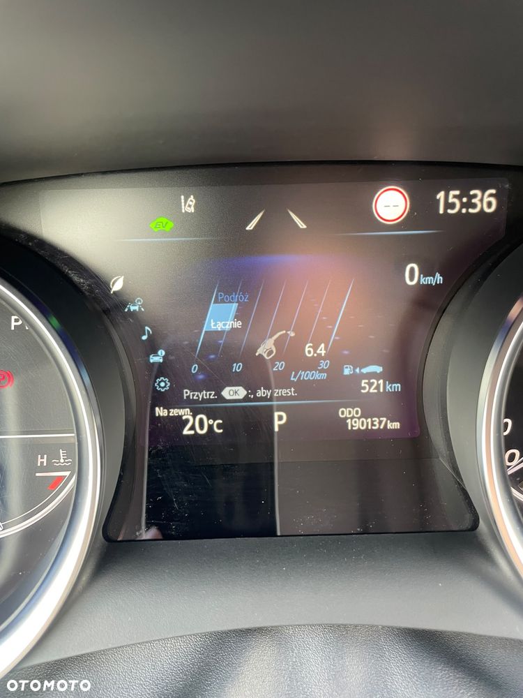 Toyota Camry 2.5 Hybrid Comfort CVT - 21