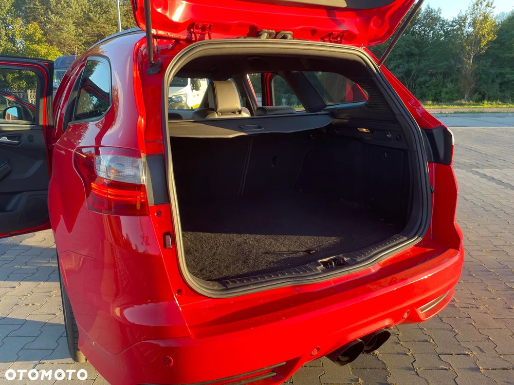 Ford Focus ST - 9
