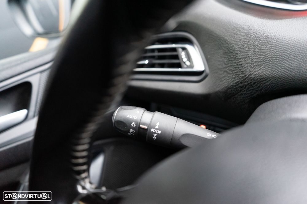 Peugeot 308 SW 1.5 BlueHDi Allure Pack - 31