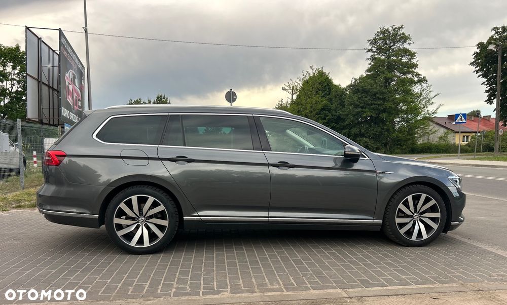 Volkswagen Passat 2.0 TDI SCR 4Motion DDG Highline - 14