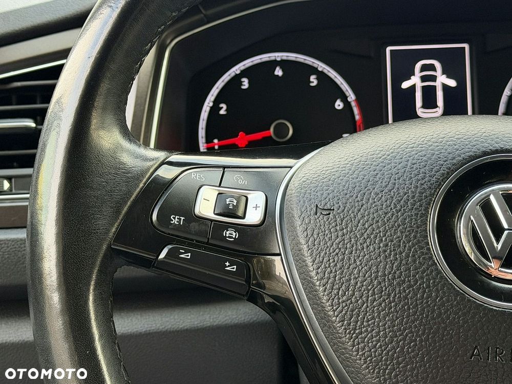 Volkswagen T-Roc 1.0 TSI Life - 18