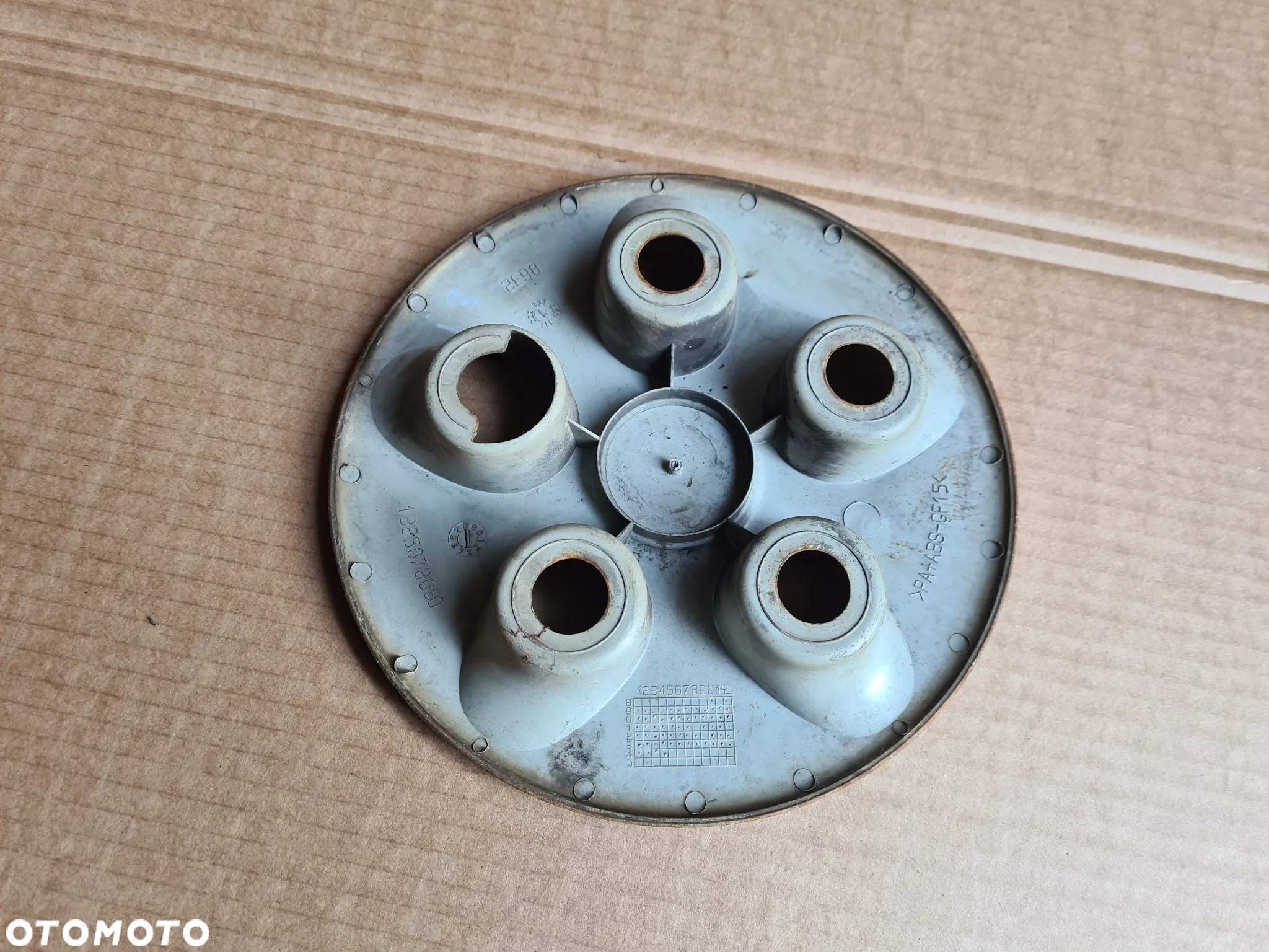 IVECO DAILY 3 99-06 komplet 4 sztuki kołpaki dekielki plastikowe na 5 śrub 15 cali - 7