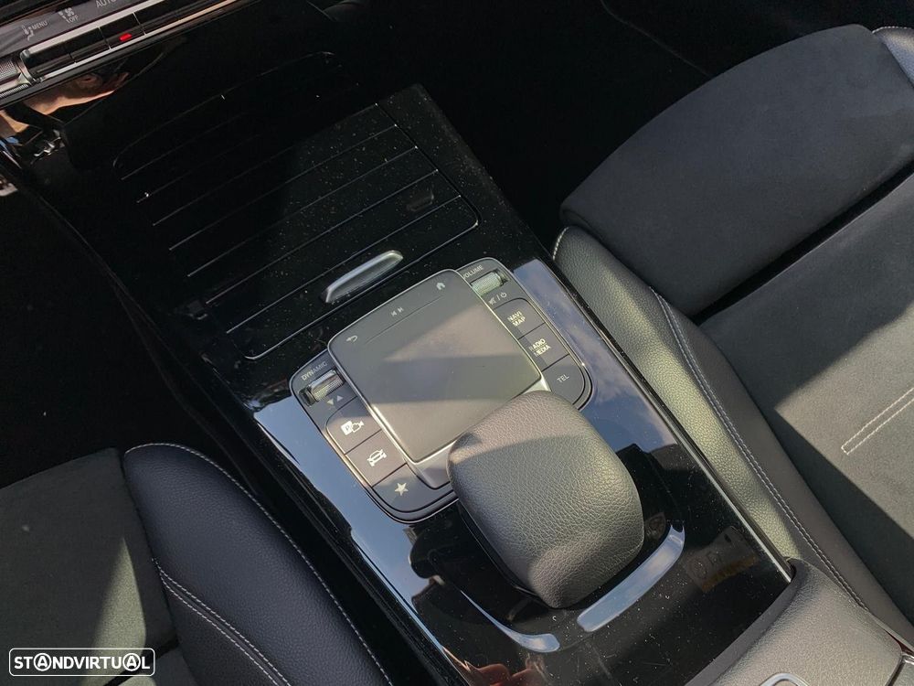 Mercedes-Benz A 250 - 24