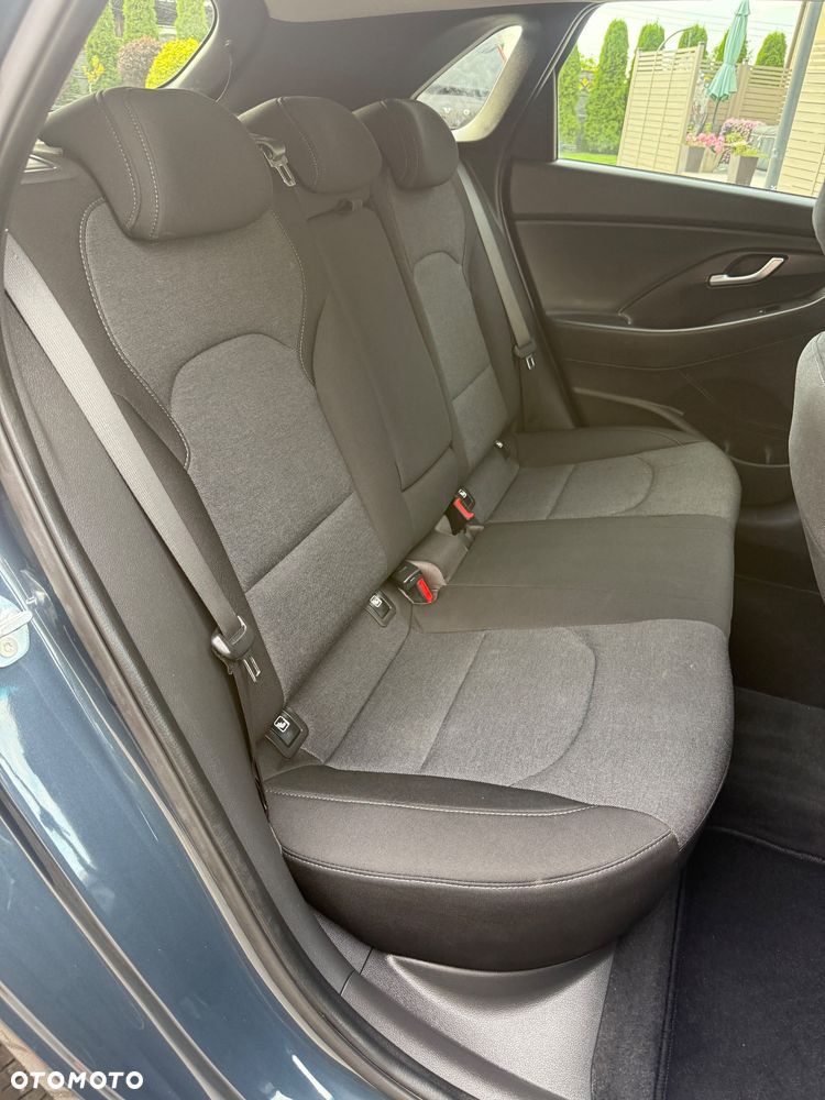 Hyundai i30 1.5 T-GDI 48V-Hybrid EDITION 30+ - 17