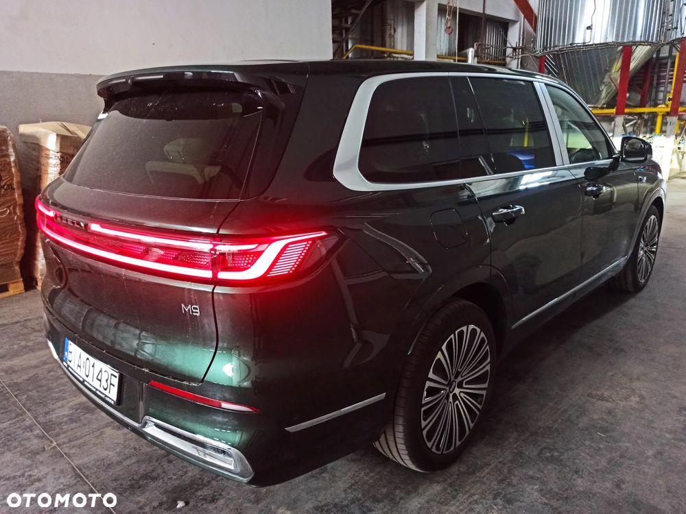 Geely M9 - 5
