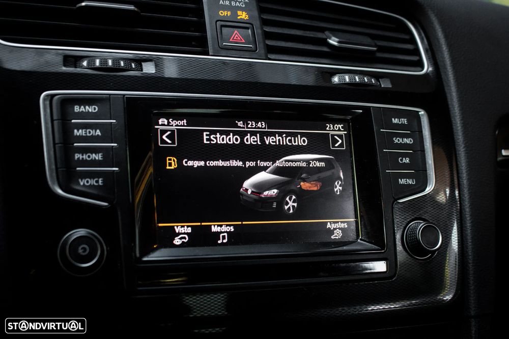 VW Golf 2.0 TSi GTi DSG - 43