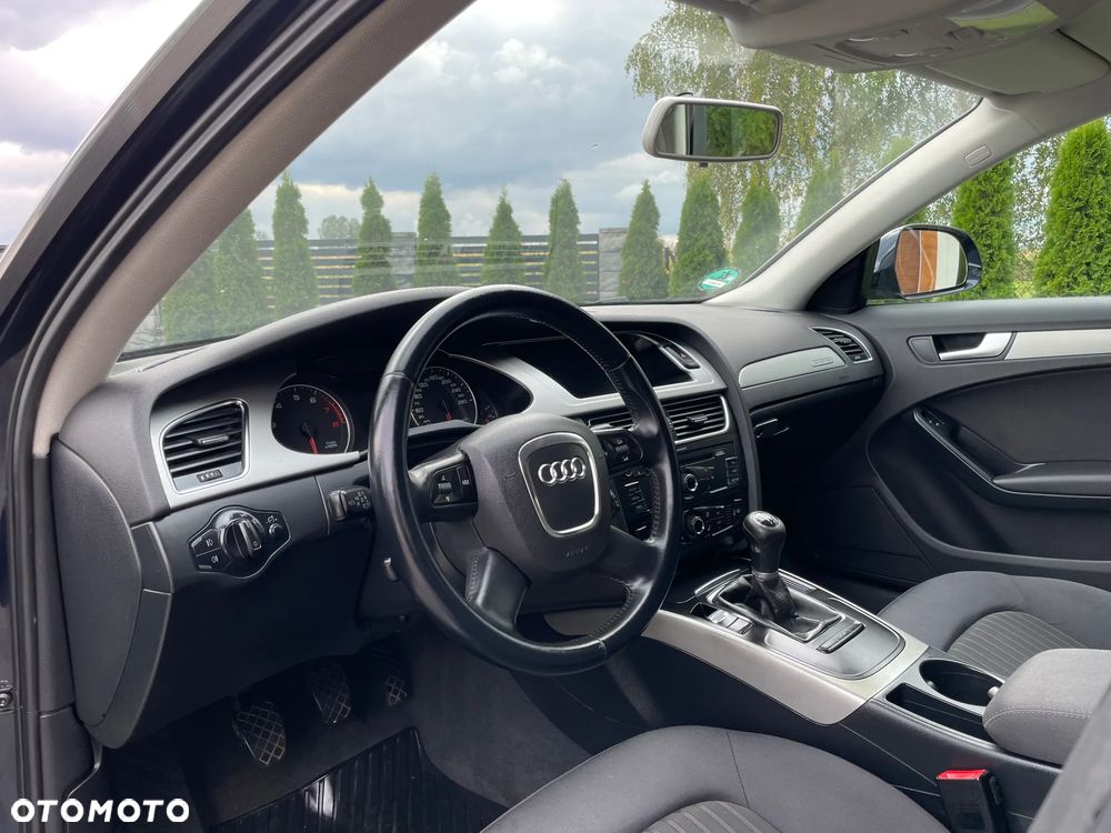 Audi A4 Limousine 2.0 TFSI quattro Ambiente - 32