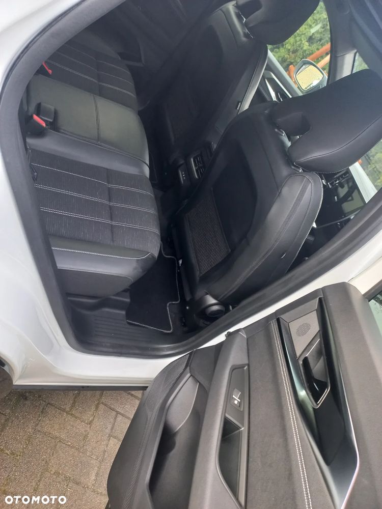 Renault Austral 1.3 TCe mHEV Iconic - 18