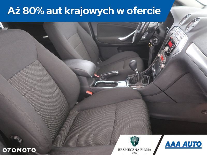 Ford Mondeo SW - 11