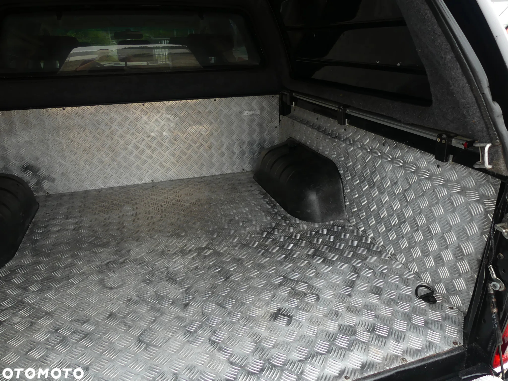 Toyota Hilux 4x4 Double Cab Autm Executive - 29