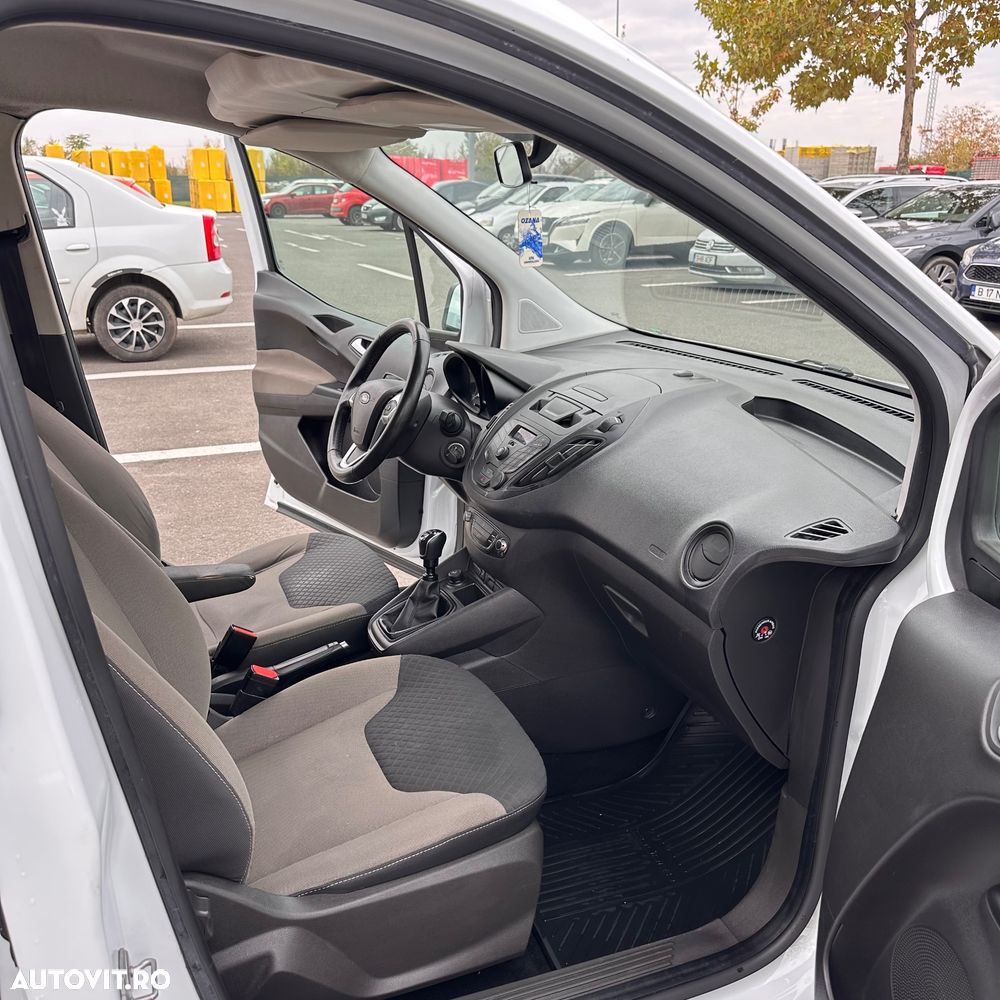 Ford Tourneo Courier 1.5 TDCi Ambiente - 7