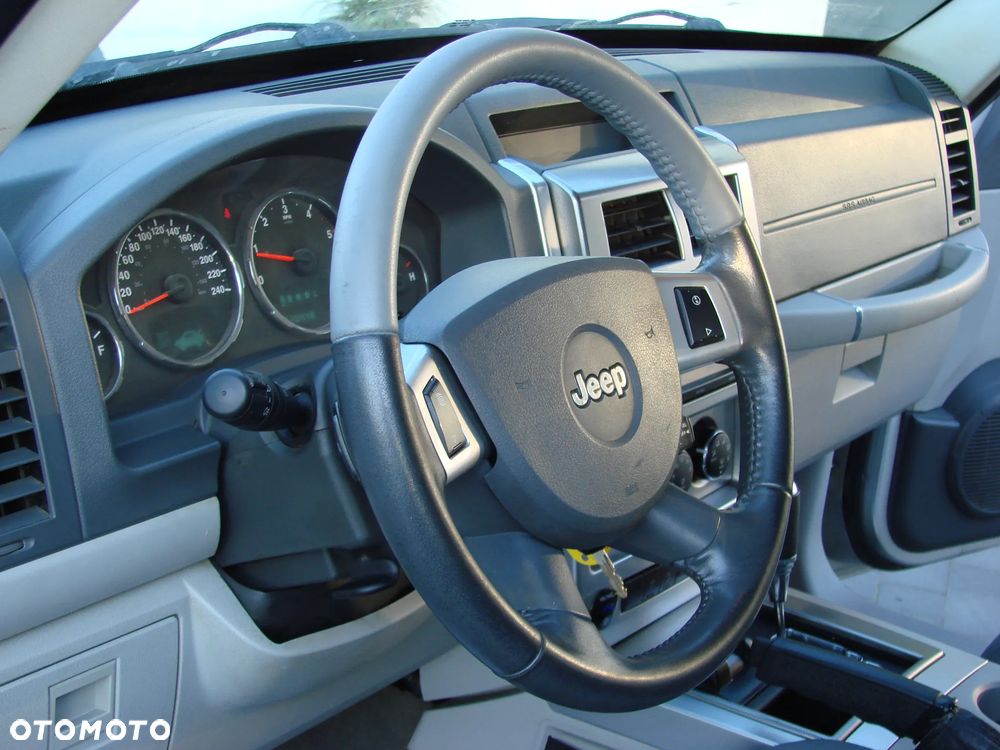 Jeep Cherokee 2.8 CRD DPF Automatik Limited - 17