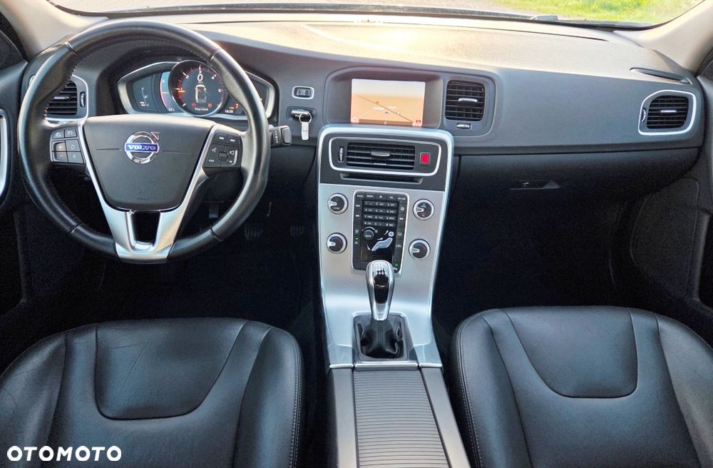 Volvo S60 D2 Drive-E Momentum - 33