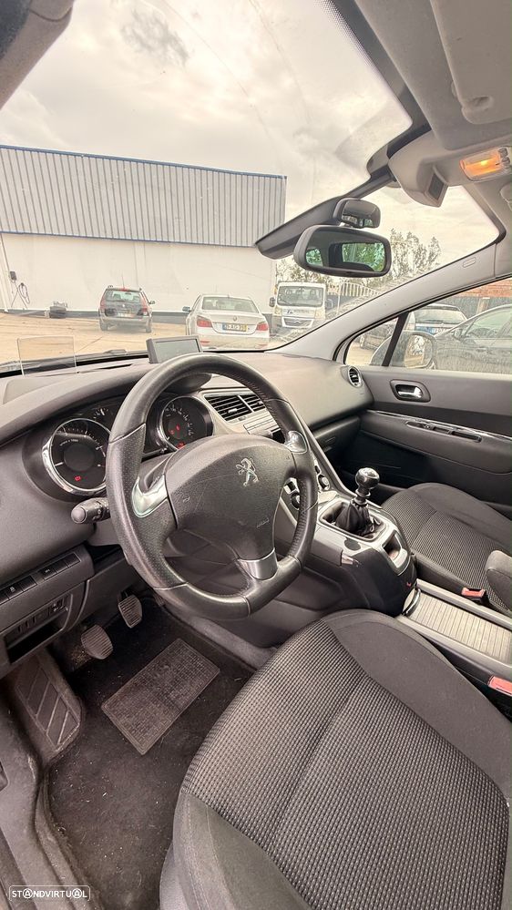 Peugeot 5008 - 4