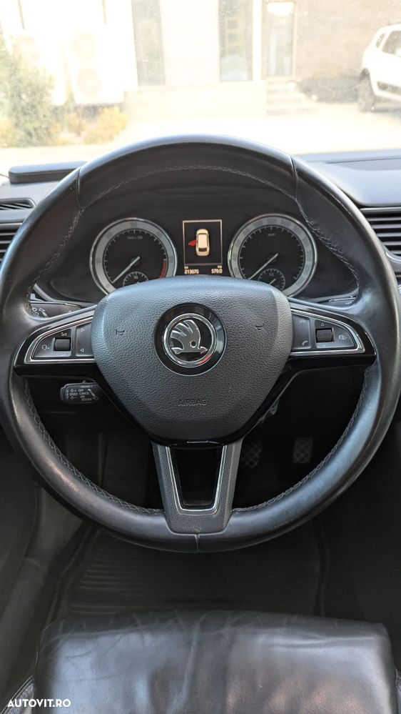 Skoda Superb 2.0 TDI DSG L&K - 12