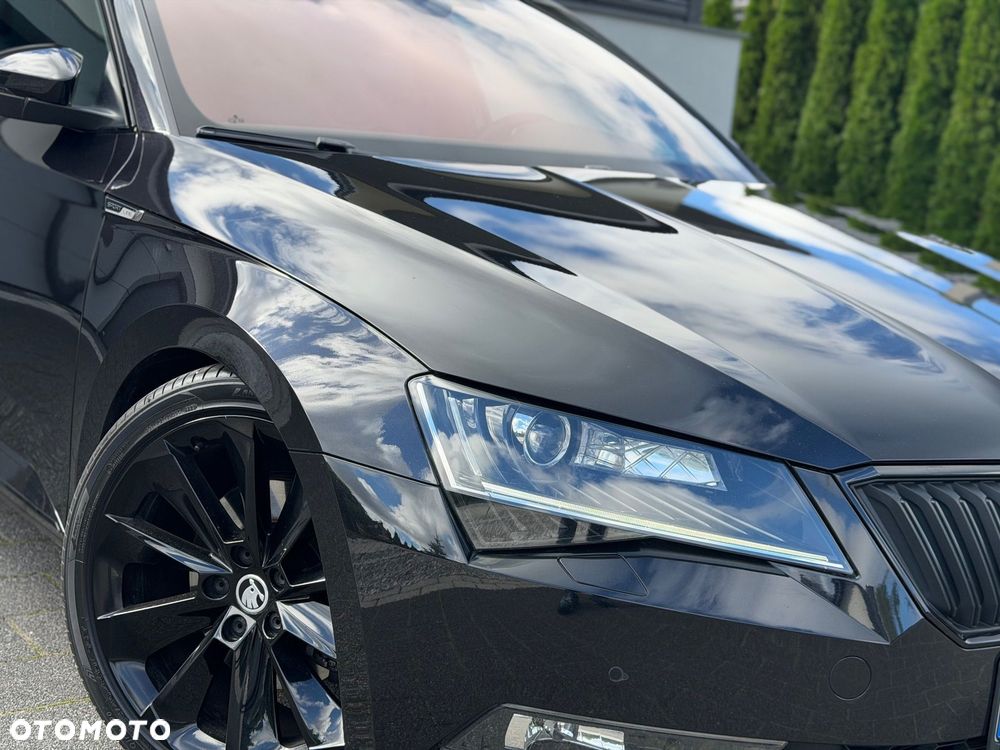 Skoda Superb 2.0 TDI DSG Sportline - 14
