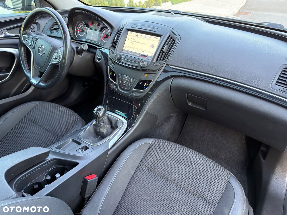 Opel Insignia - 26