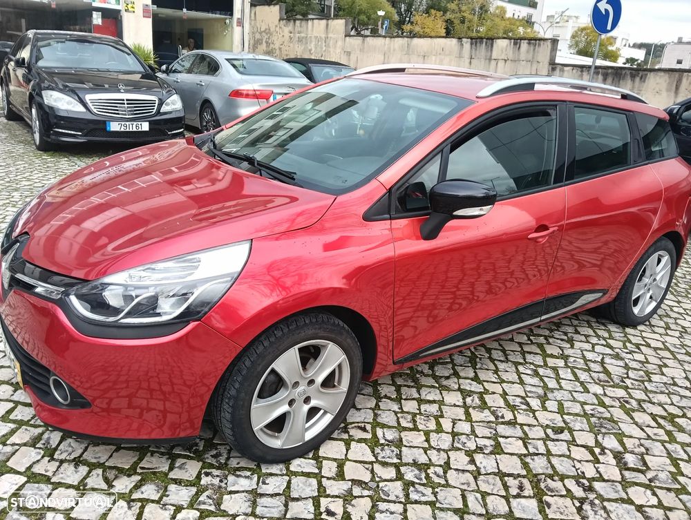 Renault Clio Sport Tourer - 1