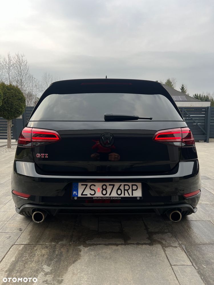 Volkswagen Golf GTI (BlueMotion Technology) DSG Performance - 8