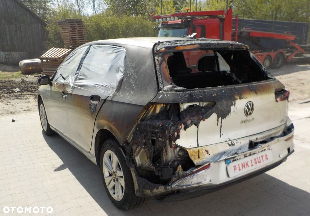 Volkswagen Golf - 14