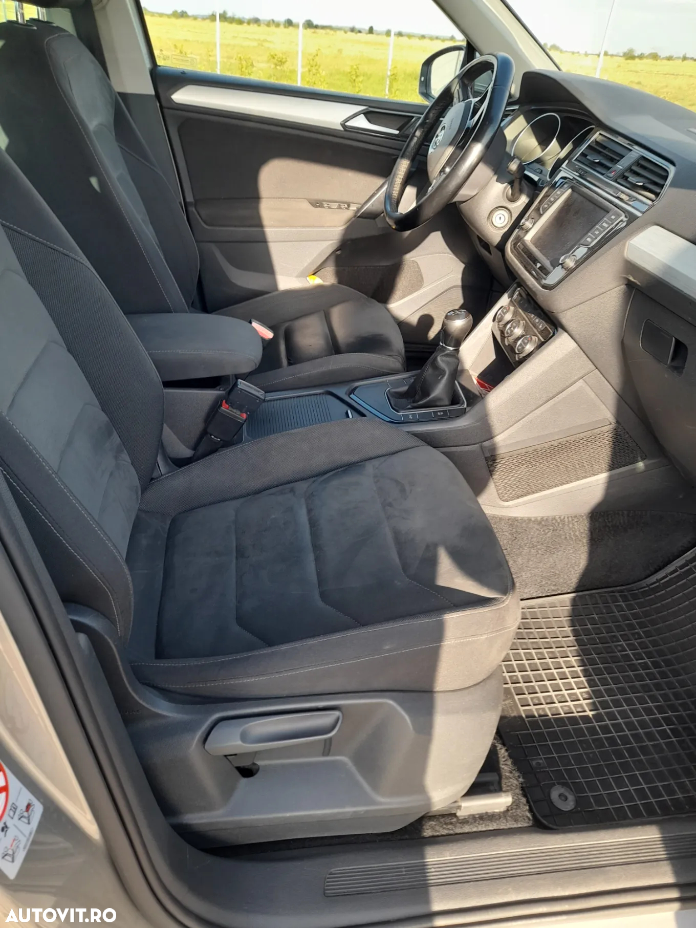 Volkswagen Tiguan 2.0 TDI DPF Trendline - 13