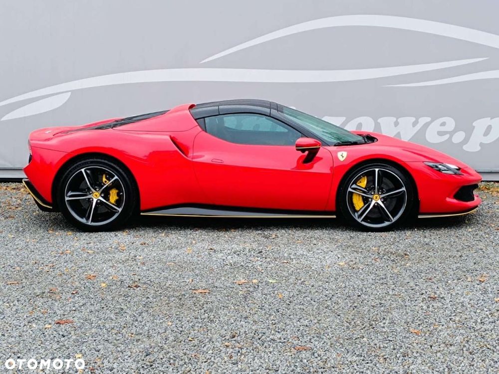 Ferrari 296 GTS - 18