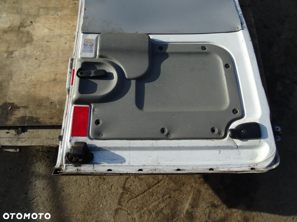 Drzwi Lewe Tył Renault Kangoo I Lift D389 (Gołe) - 12