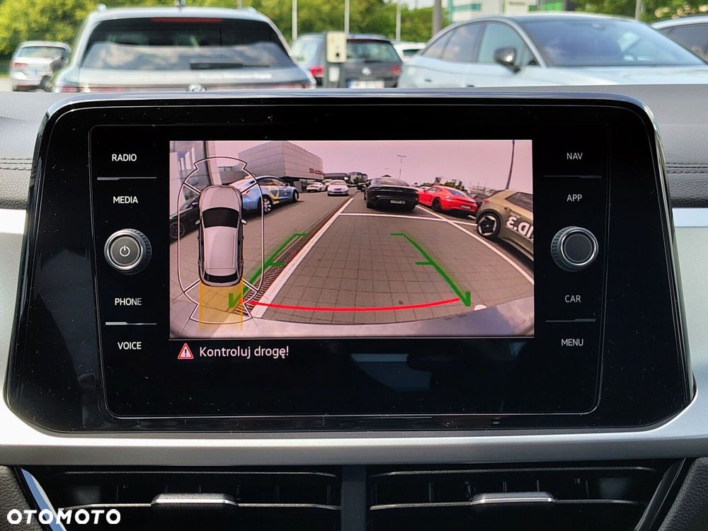 Volkswagen T-Roc - 19