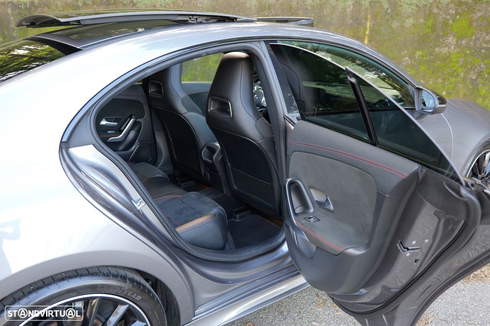 Mercedes-Benz CLA 180 d Shooting Brake AMG Line Aut. - 12